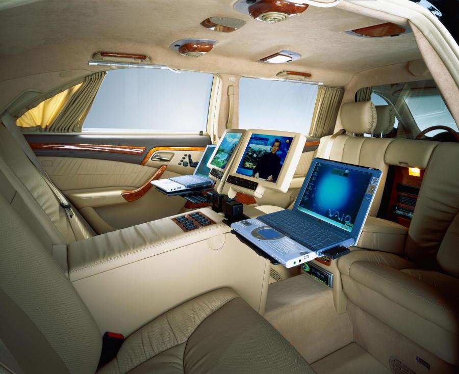 Интерьер Mercedes-Benz S600 Pullman 2000 года  (фото 4 из 12)